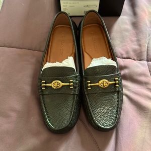 COACH Crosby Turnlock Driver Loafer Black size 7. Worn one time